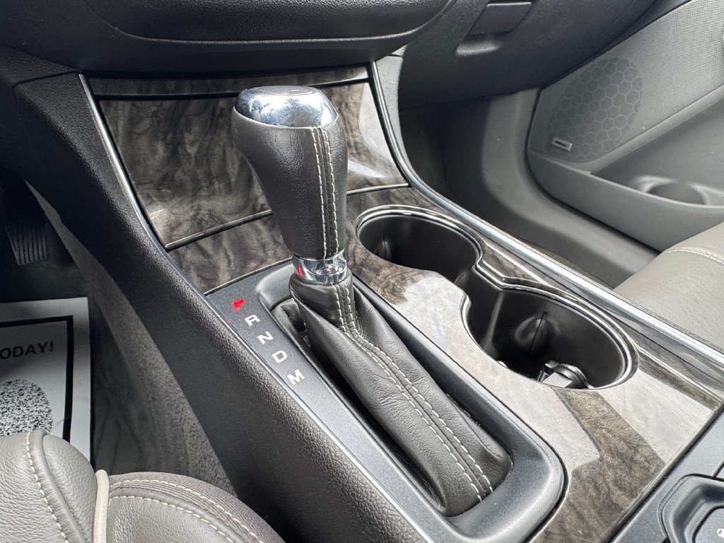 Used 2015 Chevrolet Impala LTZ FWD image 27