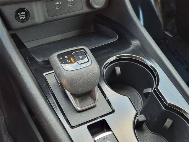 Used 2024 Nissan Rogue SV AWD/4WD image 11