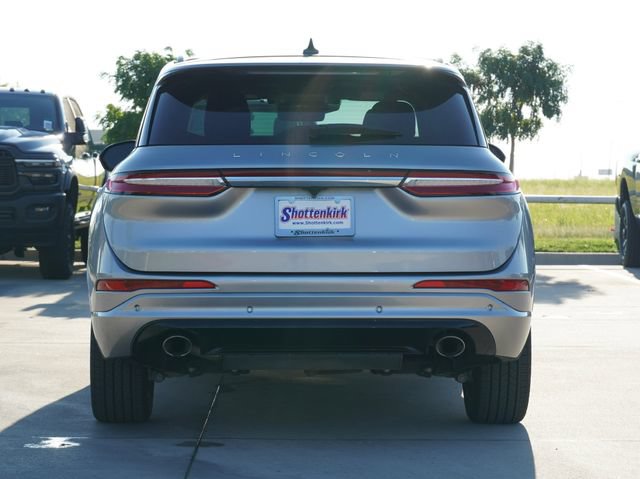 Used 2024 Lincoln Corsair Reserve w/ Equipment Group 201A FWD image 12