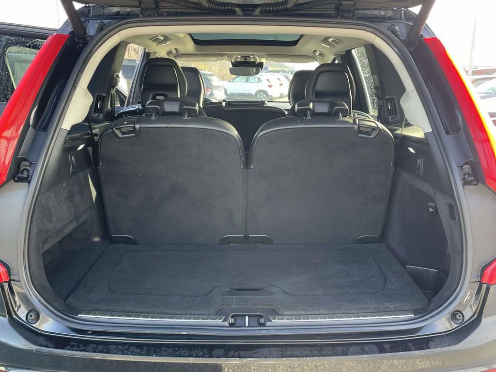 Used 2019 Volvo XC90 T6 Momentum w/ Advanced Package image 31