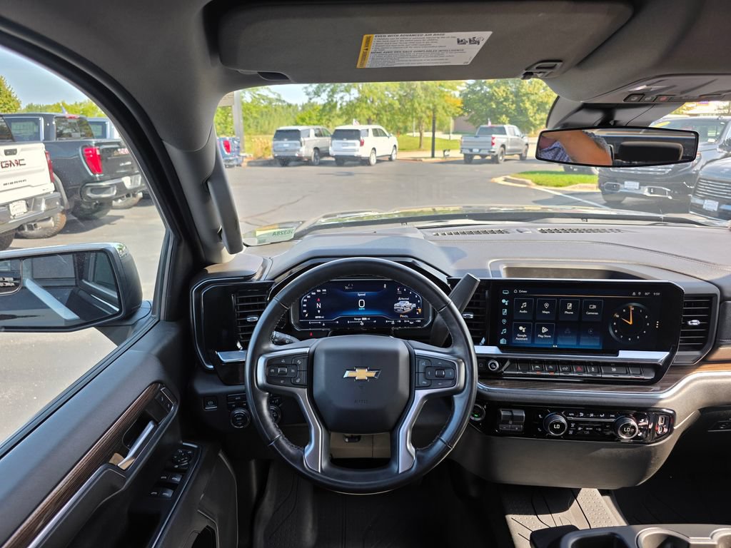 Certified 2024 Chevrolet Silverado 1500 LT AWD/4WD image 13