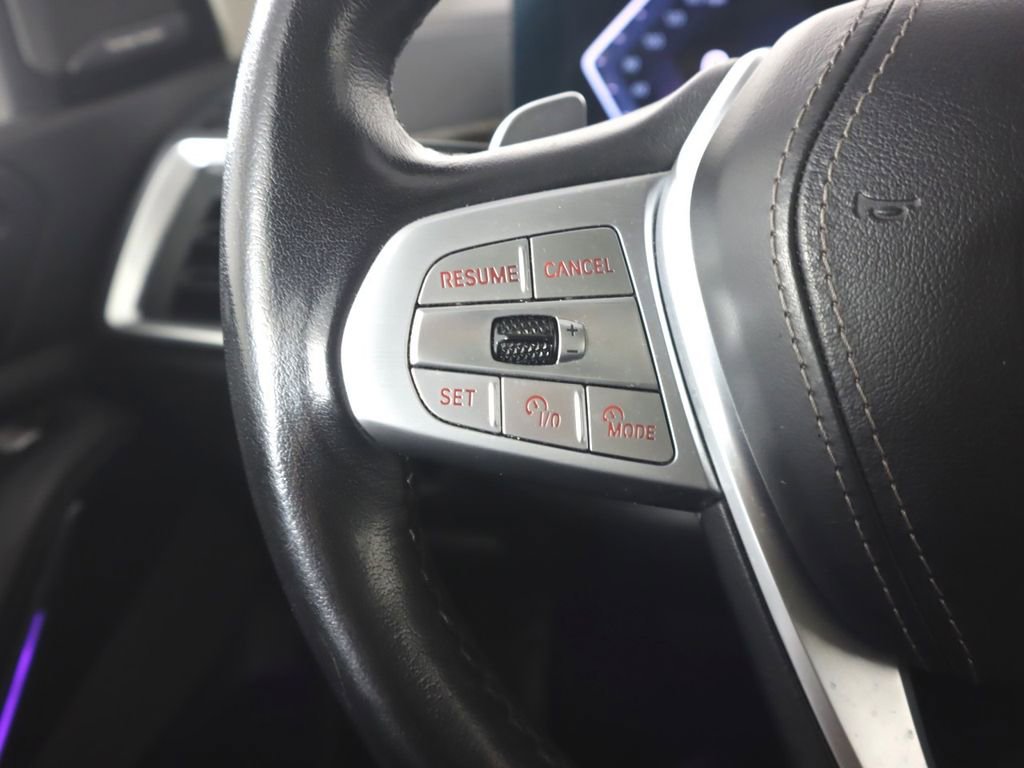 Used 2023 BMW X7 xDrive40i w/ Premium Package AWD/4WD image 17