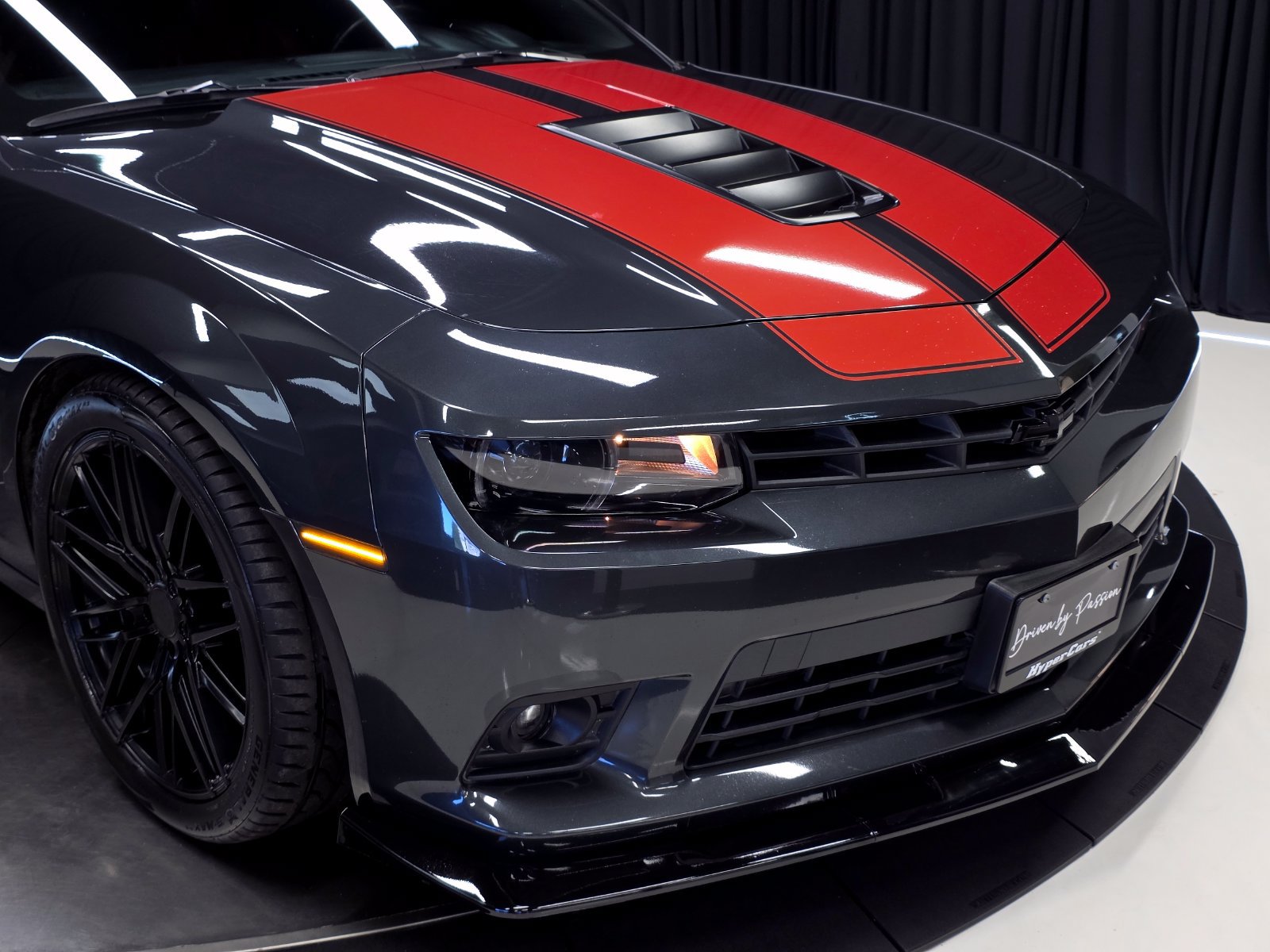 Used 2015 Chevrolet Camaro SS RWD image 48