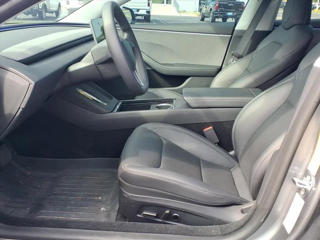 Used 2025 Tesla Model 3 Long Range RWD image 17