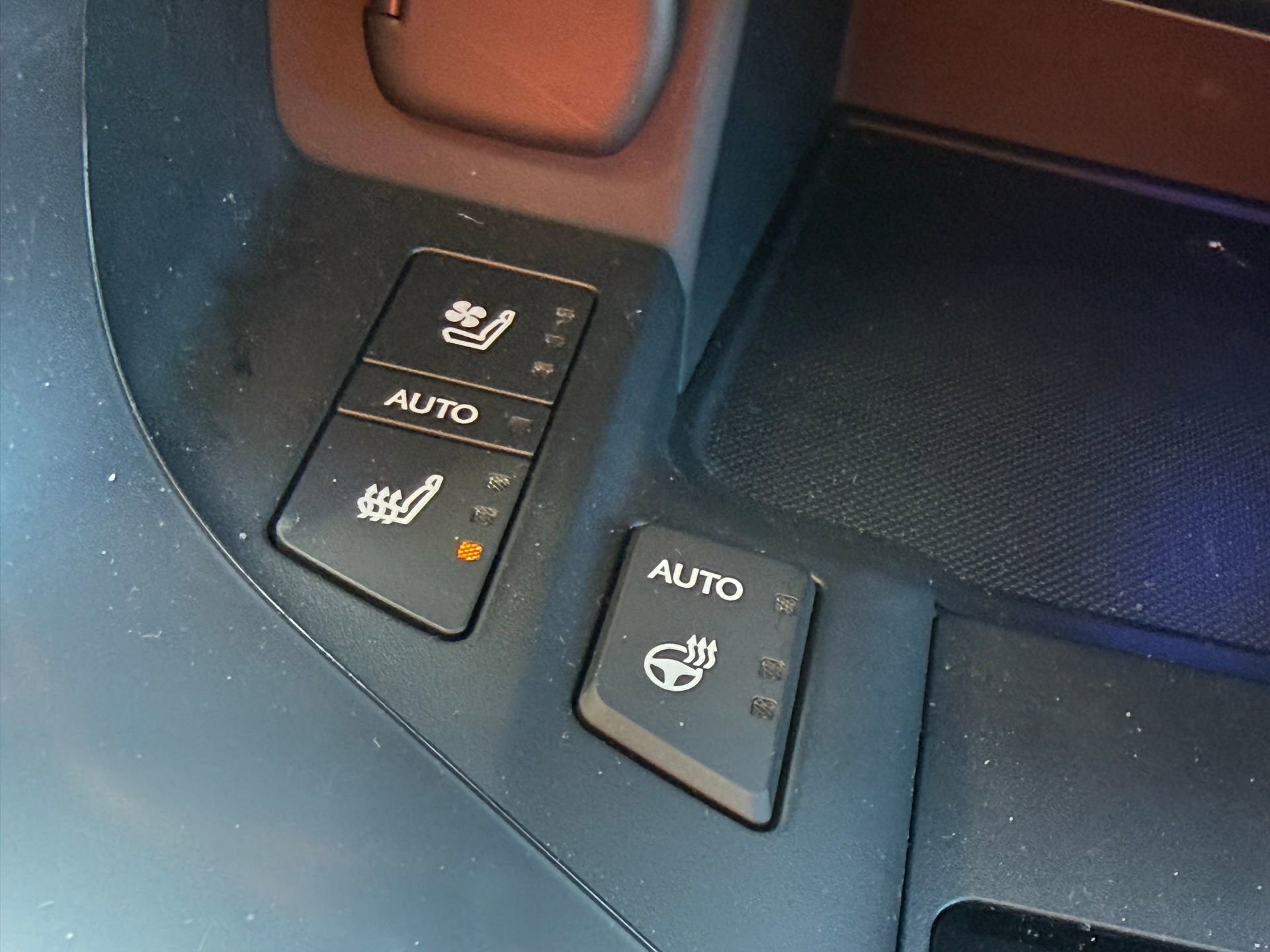 Used 2024 Lexus LX 600 F Sport image 46