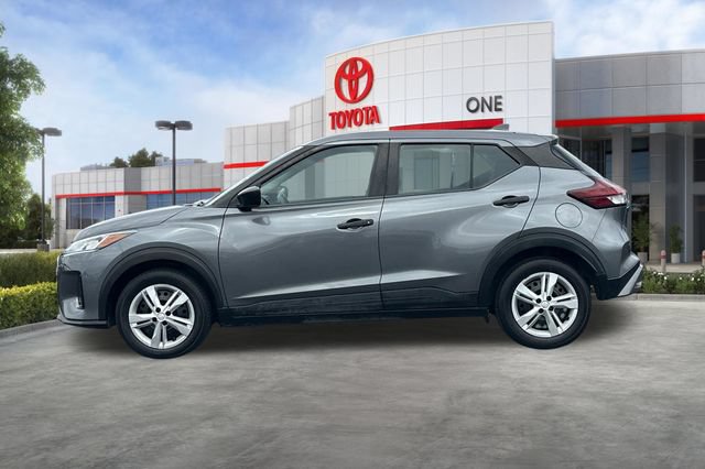 Used 2021 Nissan Kicks S FWD image 8
