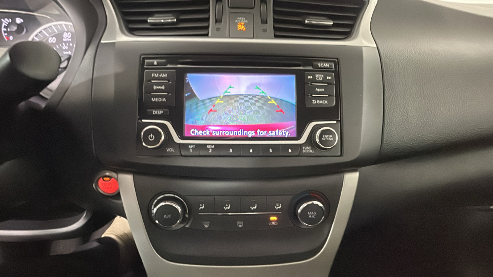 Used 2015 Nissan Sentra SV FWD image 29