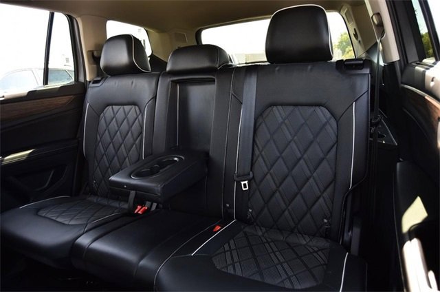 Used 2024 Volkswagen Atlas SEL Premium R-Line image 22