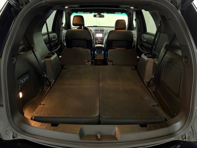 Used 2017 Ford Explorer Limited w/ Equipment Group 301A FWD image 15