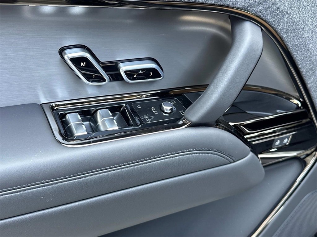 New 2025 Land Rover Range Rover Sport Dynamic SE image 19