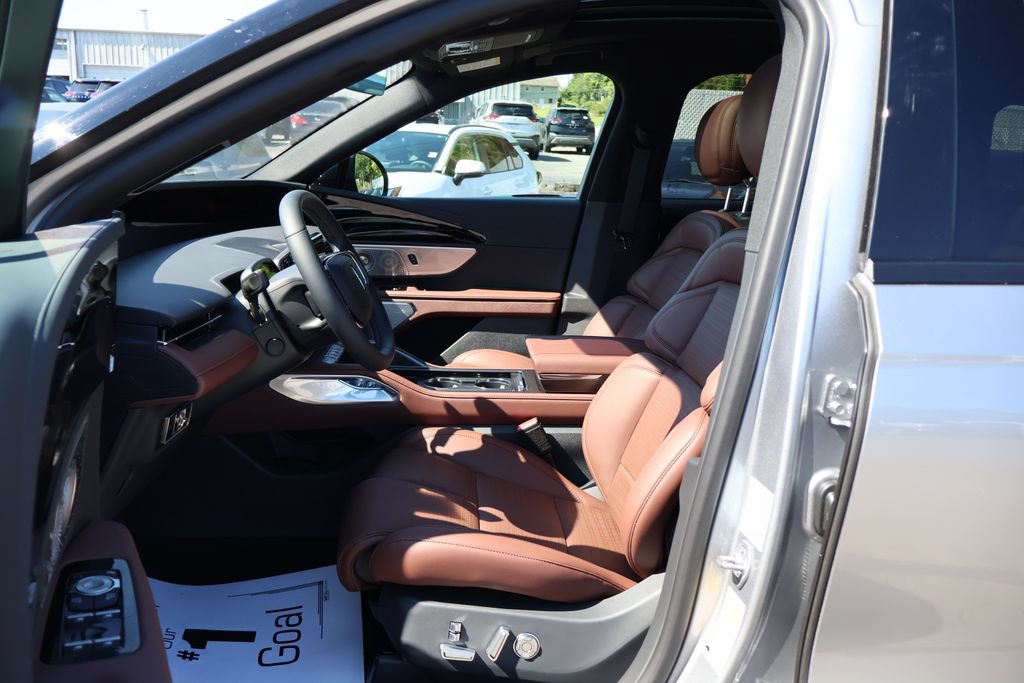 New 2026 Lincoln Nautilus Reserve AWD/4WD image 18