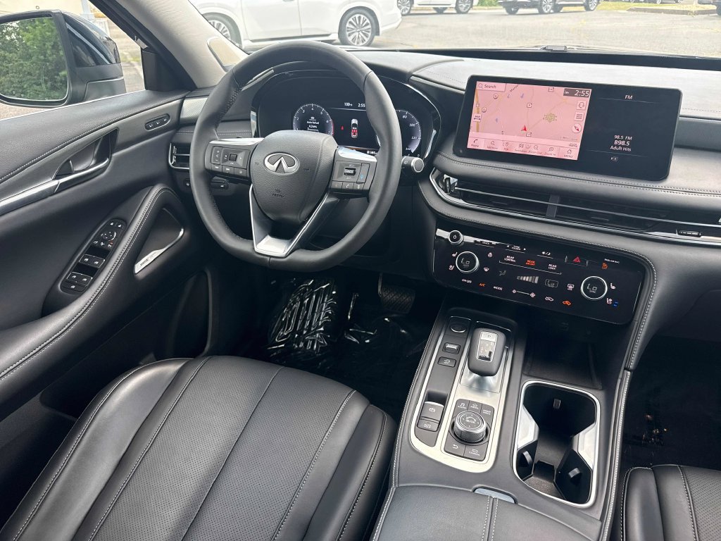 Used 2025 INFINITI QX60 Luxe w/ Cargo Package FWD image 14