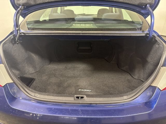 Used 2011 Toyota Camry SE w/ Fleet Convenience Pkg FWD image 20