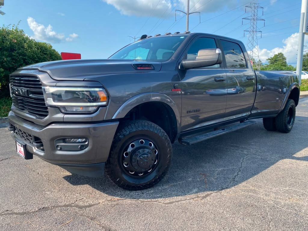 Used 2022 RAM 3500 Laramie w/ Night Edition AWD/4WD image 1