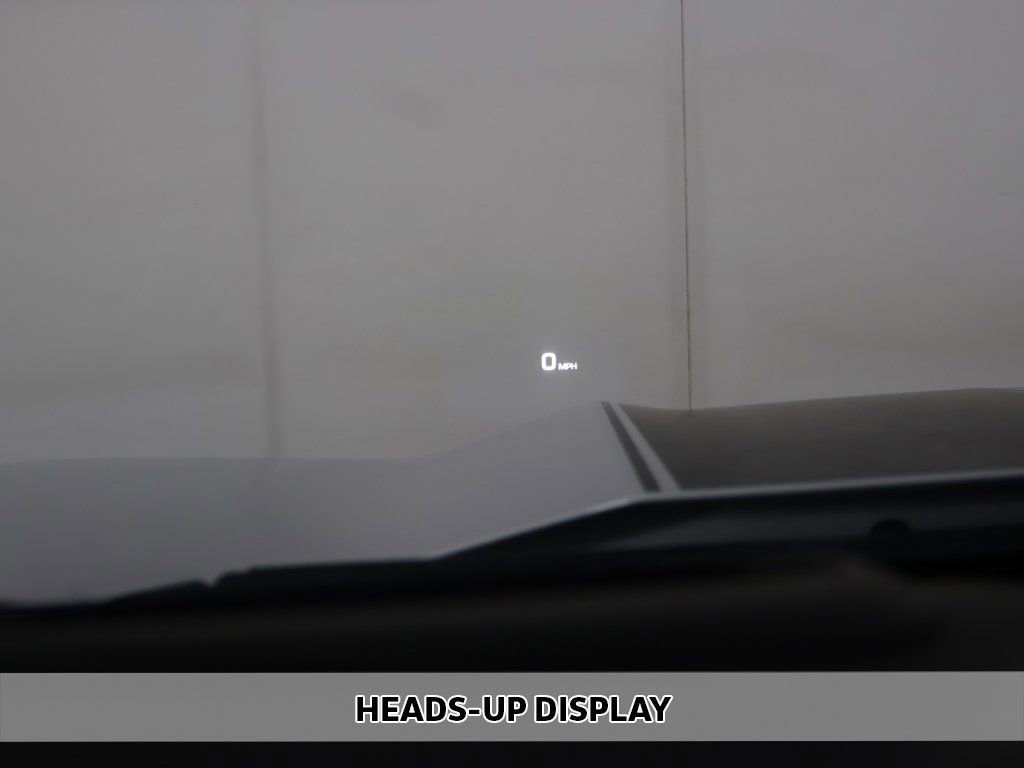Used 2022 Chevrolet Camaro LT image 4