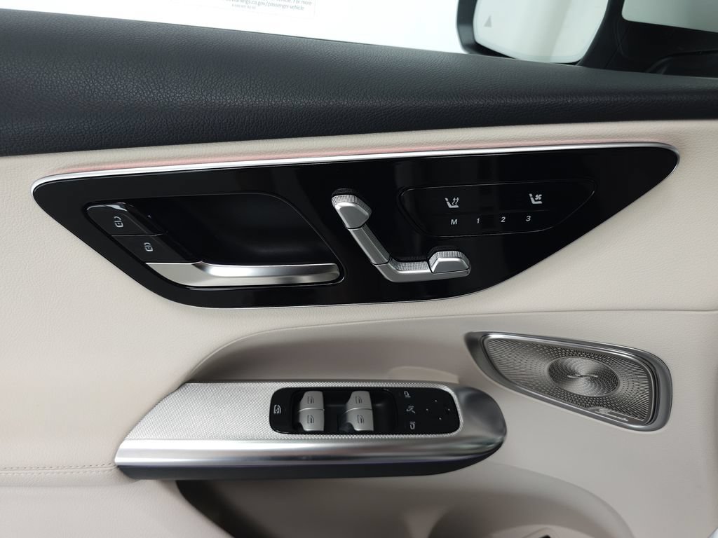 Certified 2026 Mercedes-Benz GLC 300 4MATIC image 6
