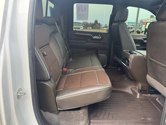 Used 2024 GMC Sierra 3500 Denali w/ Denali Reserve Package image 16