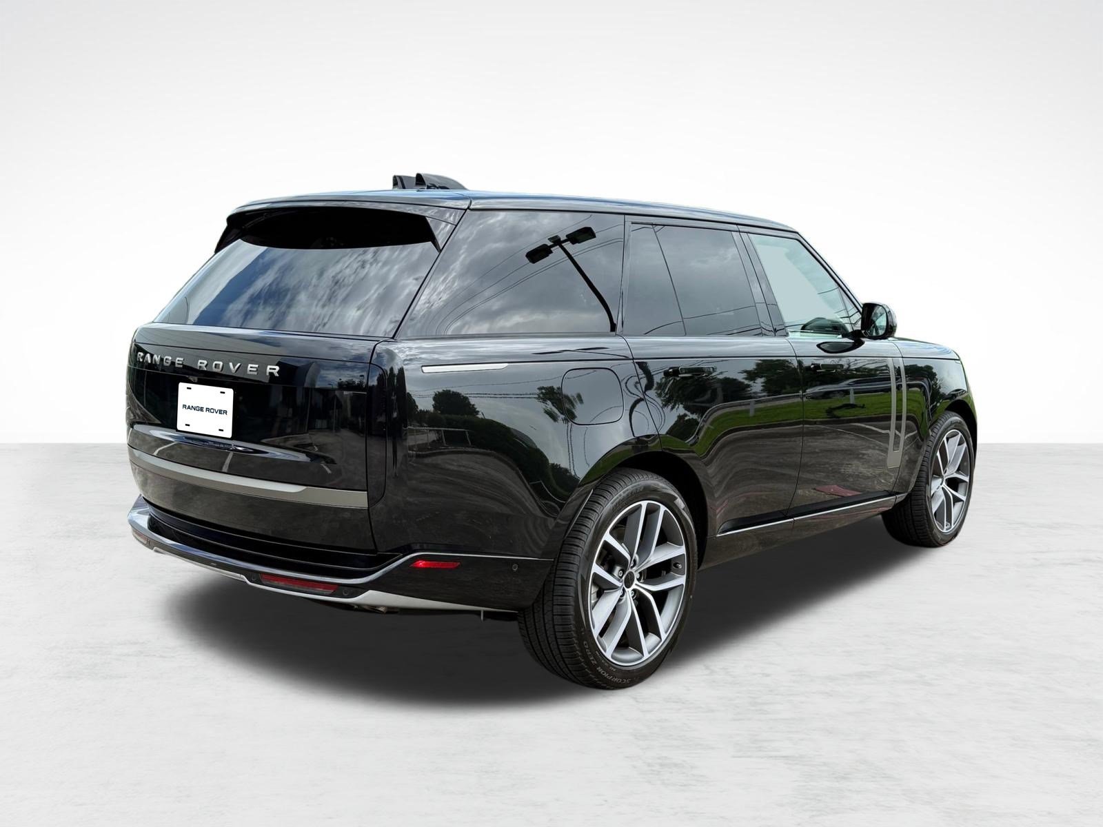 New 2026 Land Rover Range Rover SE AWD/4WD image 9