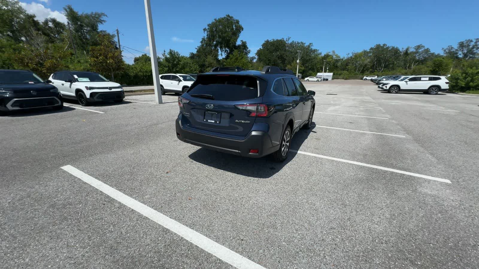 Used 2025 Subaru Outback Premium AWD/4WD image 7