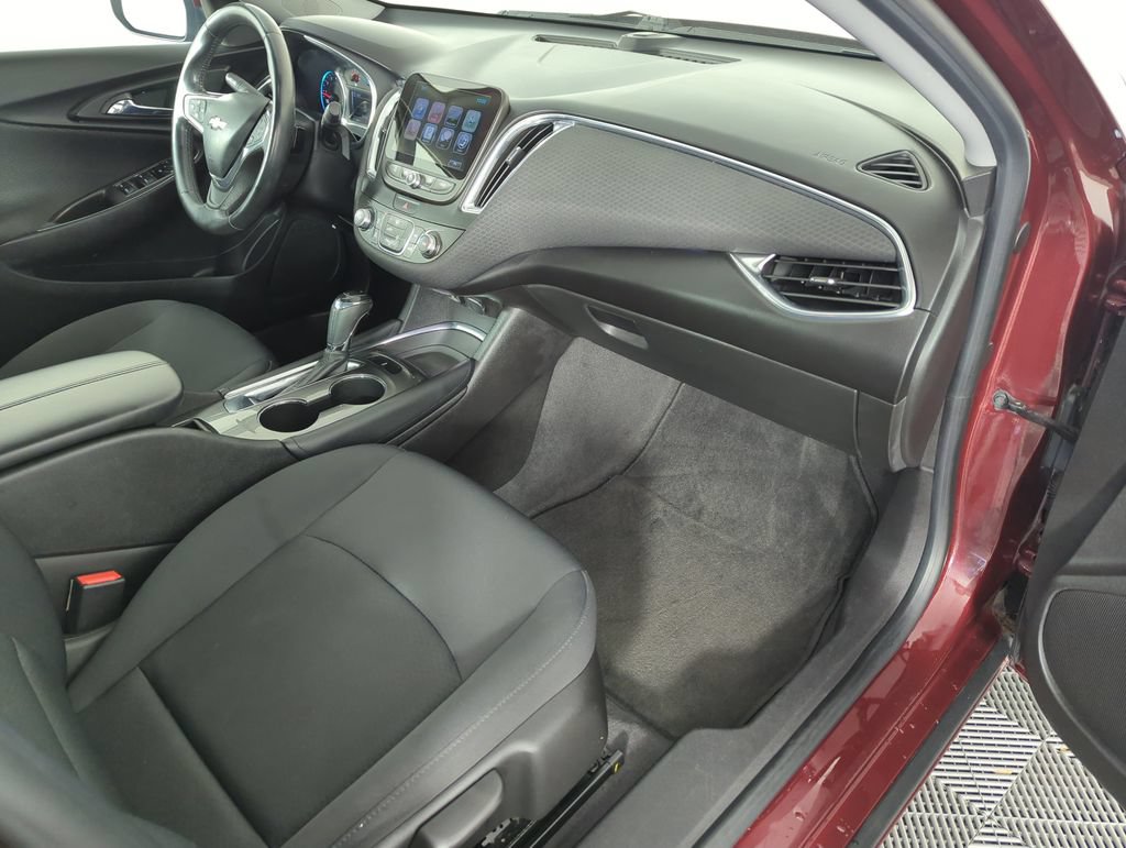 Used 2016 Chevrolet Malibu LT FWD image 33