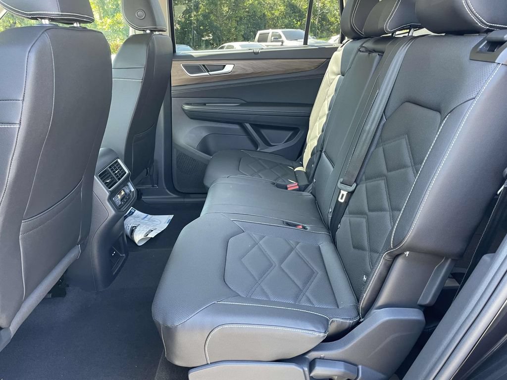 New 2026 Volkswagen Atlas SE FWD image 15
