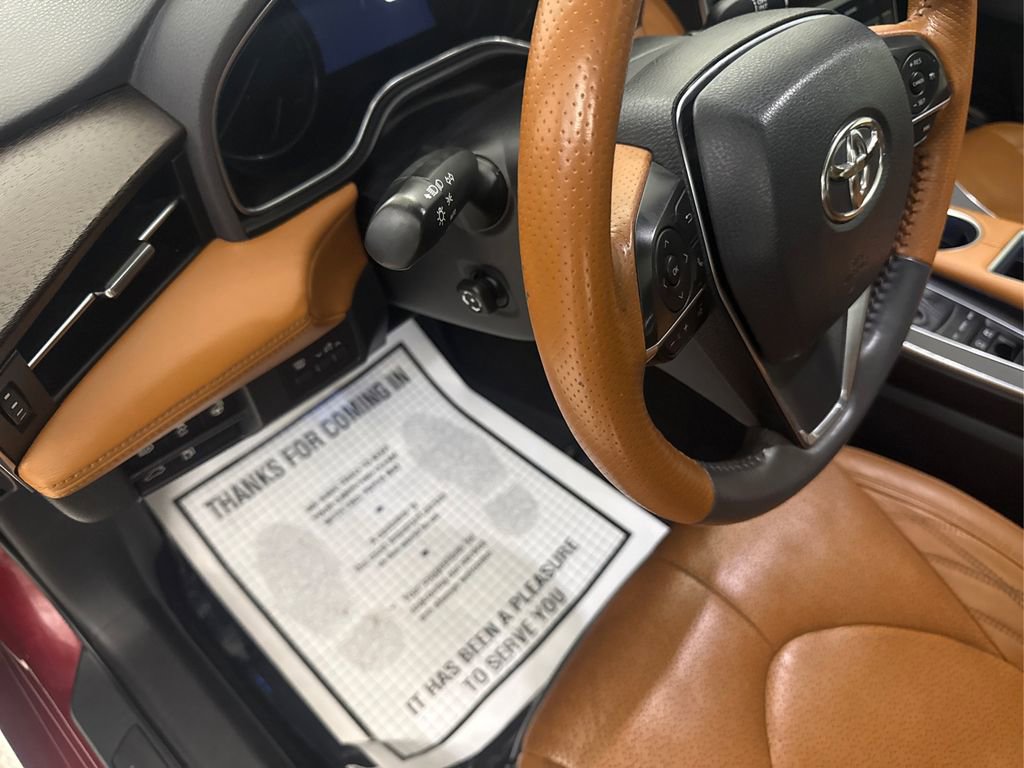 Used 2019 Toyota Avalon Limited image 28