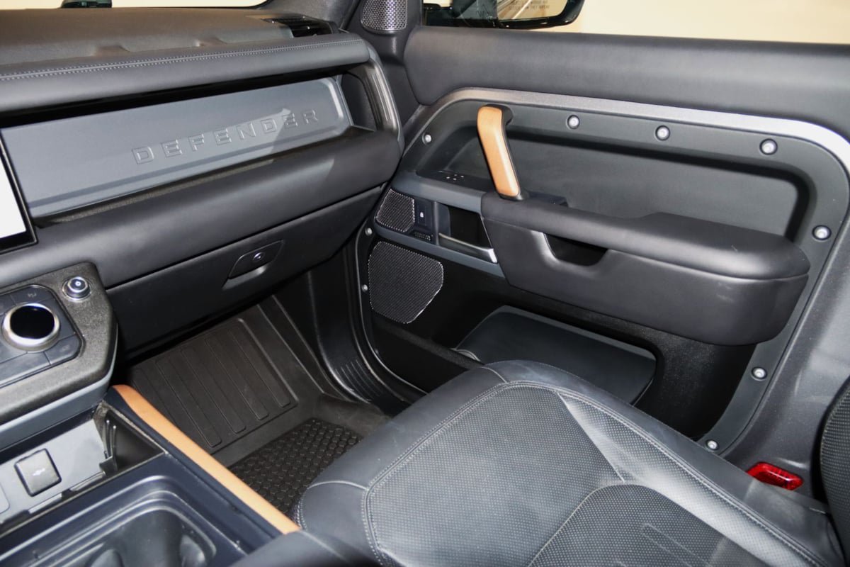 Used 2023 Land Rover Defender 90 X AWD/4WD image 52