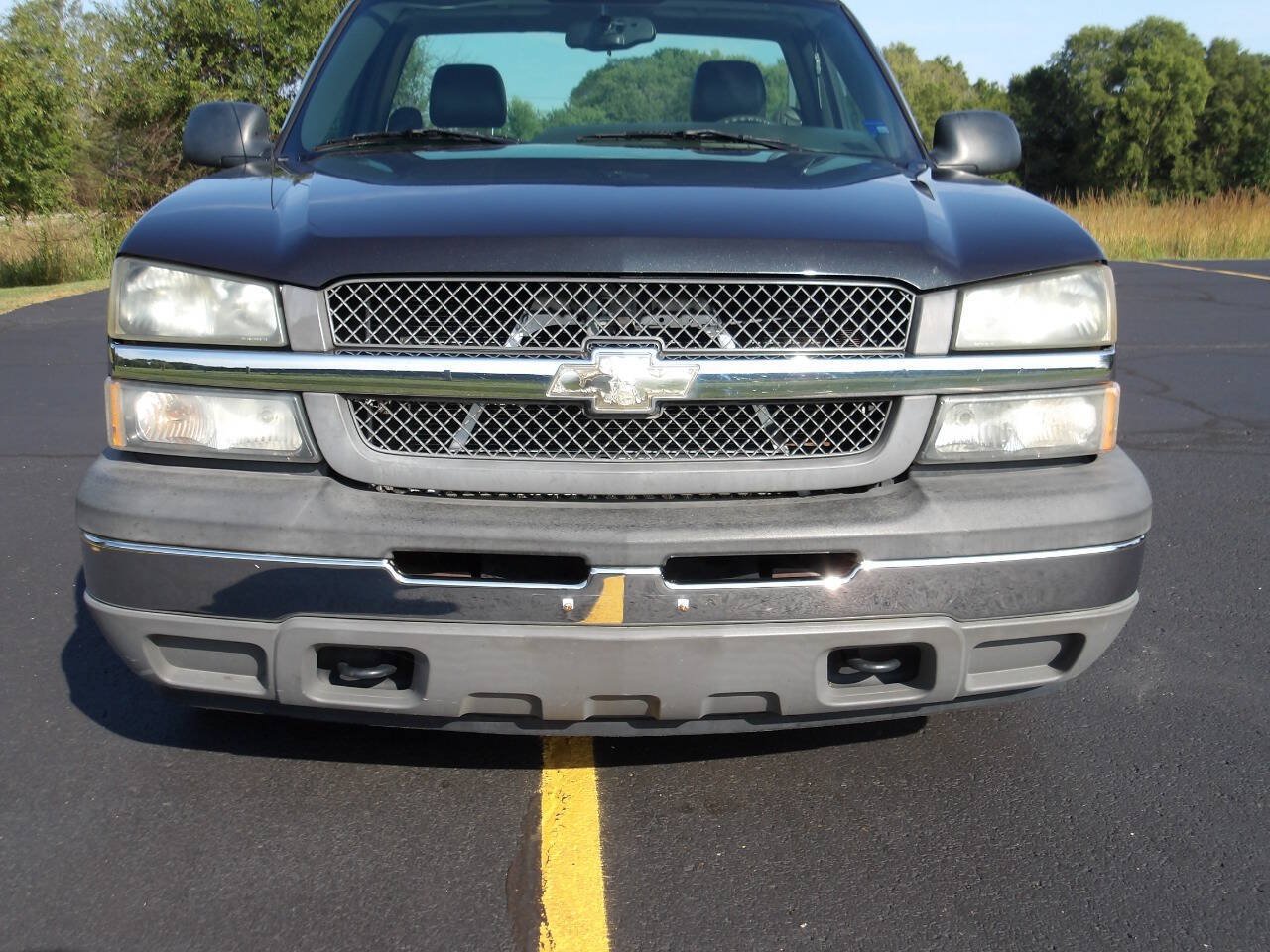 Used 2005 Chevrolet Silverado 1500 W/T RWD image 24