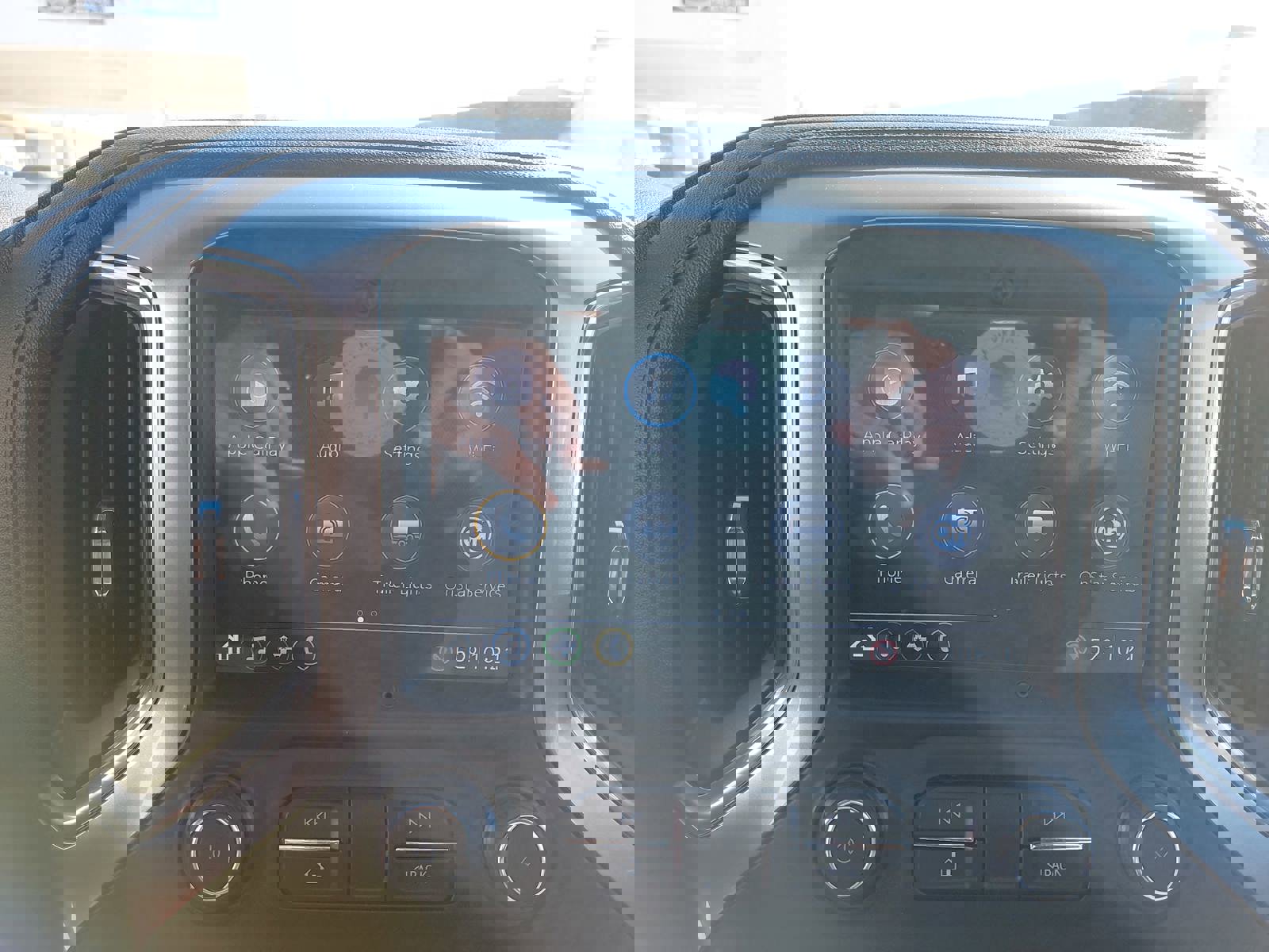 Used 2019 Chevrolet Silverado 1500 LT Trail Boss image 23