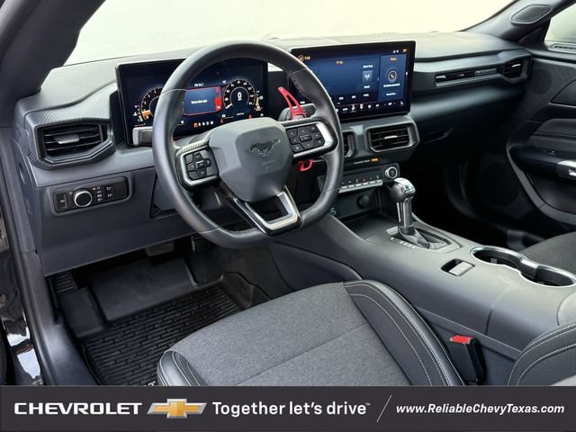 Used 2025 Ford Mustang GT RWD image 12