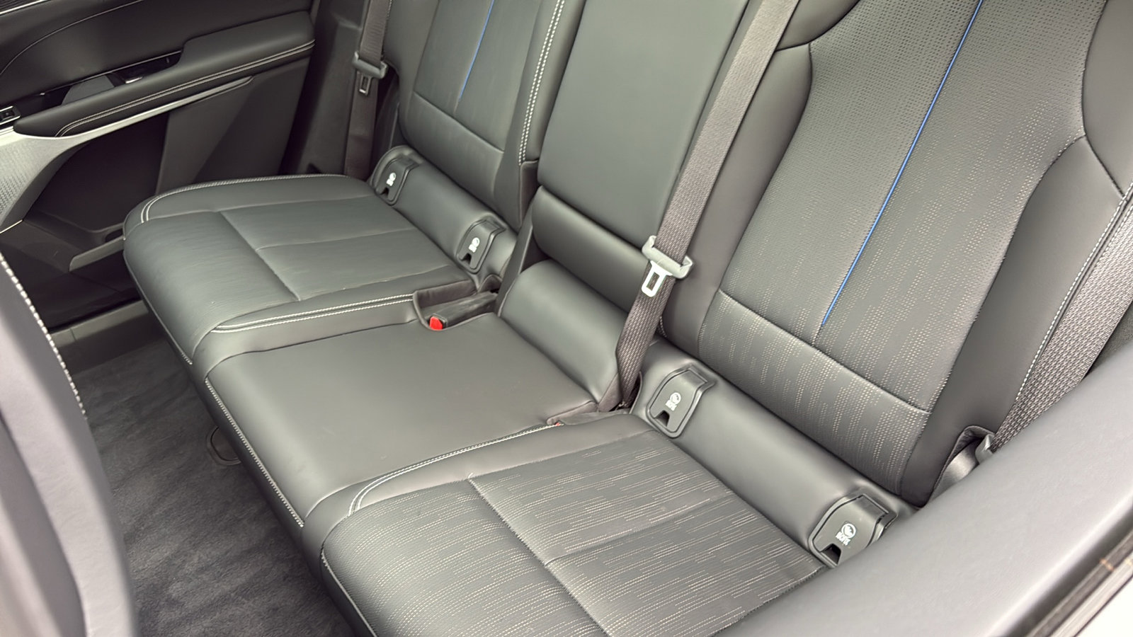 Certified 2024 Cadillac Lyriq Luxury w/ LPO, Floor Liner Package image 28