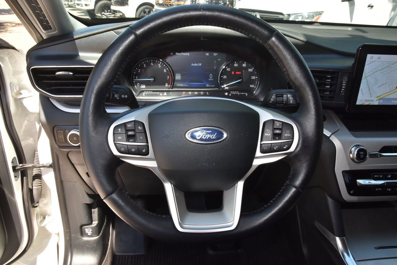 Used 2023 Ford Explorer XLT w/ Equipment Group 202A AWD/4WD image 23