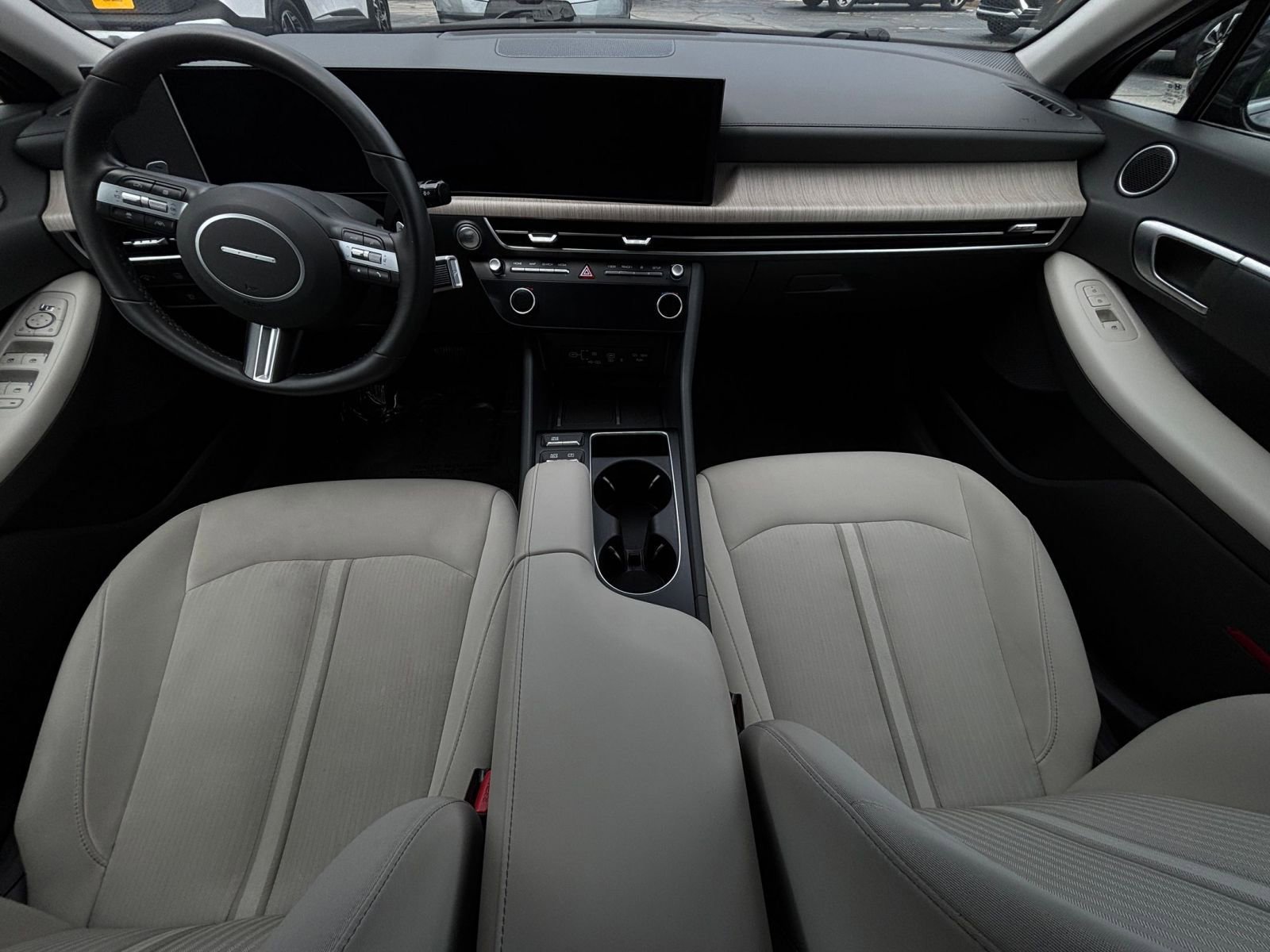 Used 2025 Hyundai Sonata SEL FWD image 36