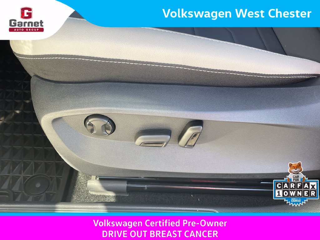 Certified 2025 Volkswagen Taos SE AWD/4WD image 14