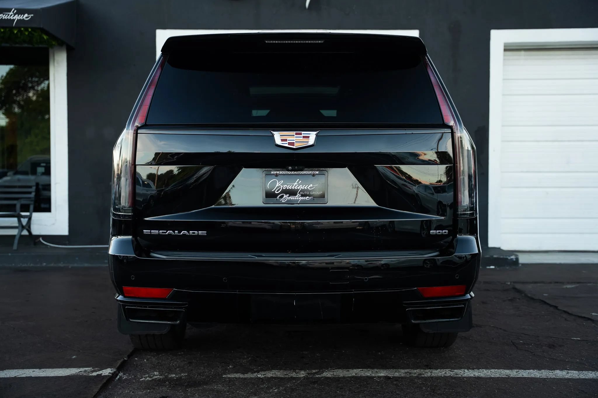 Used 2022 Cadillac Escalade ESV Sport Platinum AWD/4WD image 5