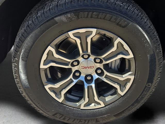 Used 2025 GMC Sierra 1500 SLT RWD image 8