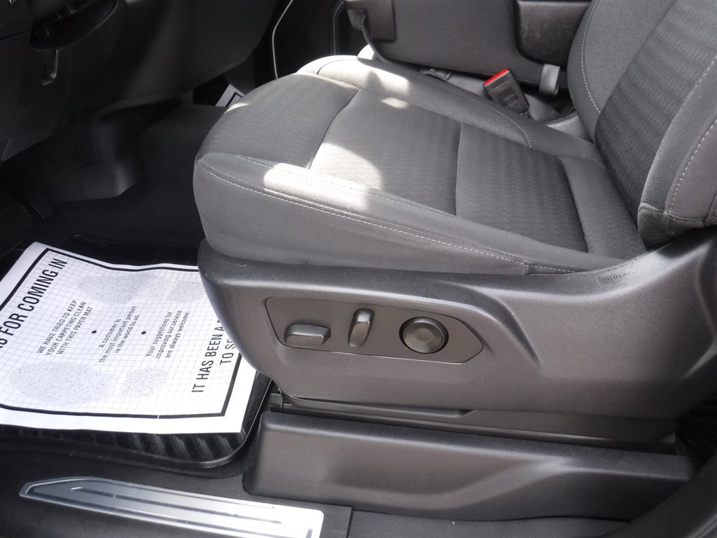 Used 2023 Chevrolet Silverado 1500 LT image 12