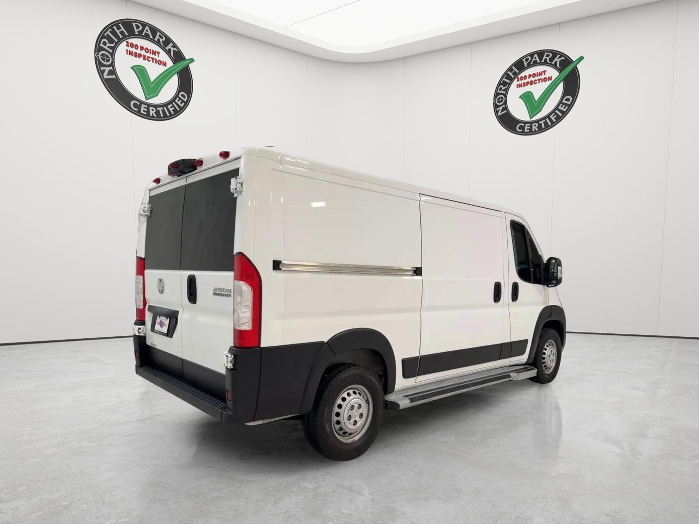 Used 2025 RAM ProMaster 2500 w/ U-Haul Equipment Group FWD image 5