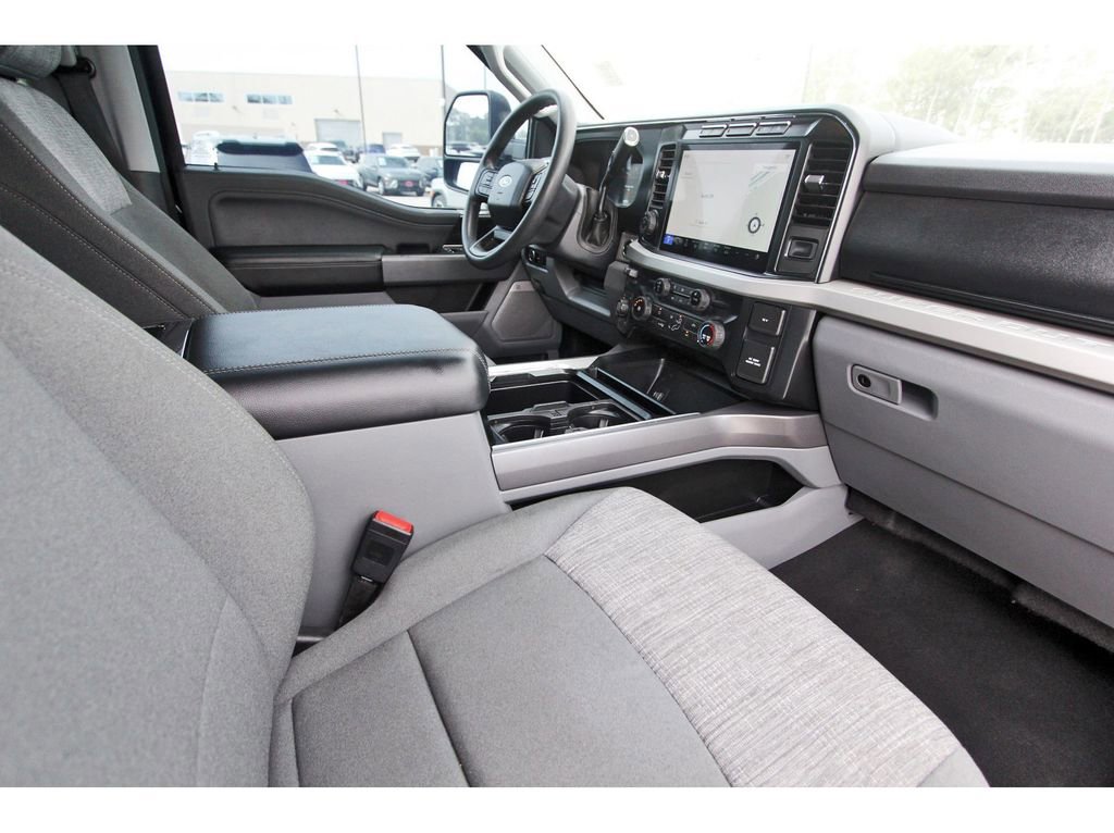 Used 2023 Ford F250 XLT w/ Tremor Off-Road Package AWD/4WD image 27