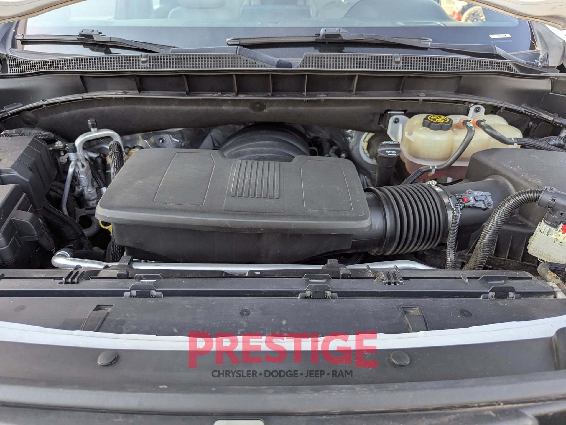 Used 2021 Chevrolet Suburban Z71 w/ Z71 Off-Road Package AWD/4WD image 38