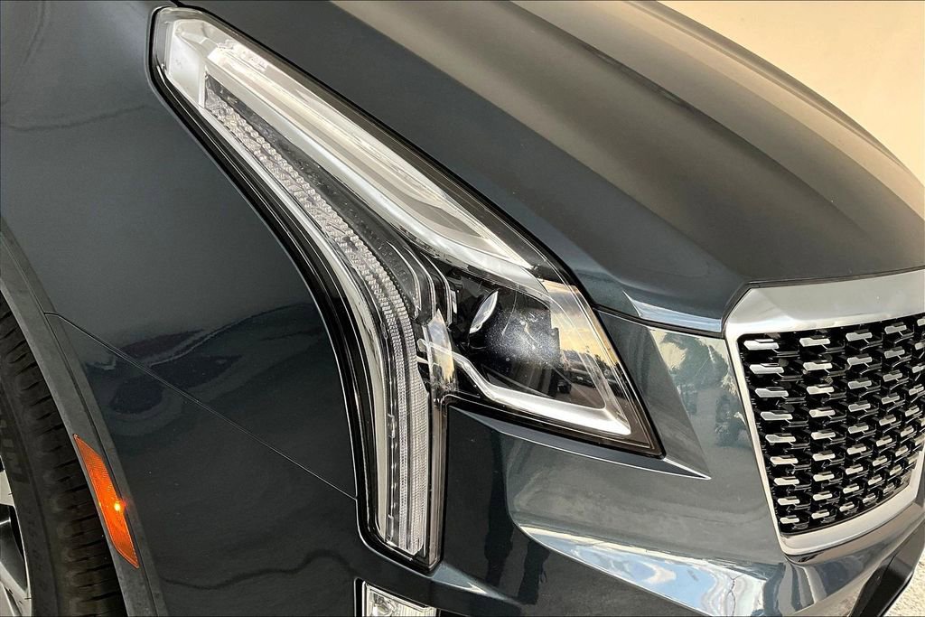 Used 2021 Cadillac XT5 Premium Luxury image 38