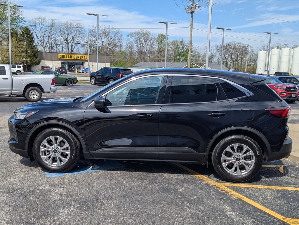 Certified 2024 Ford Escape Active w/ Cold Weather Package FWD image 6