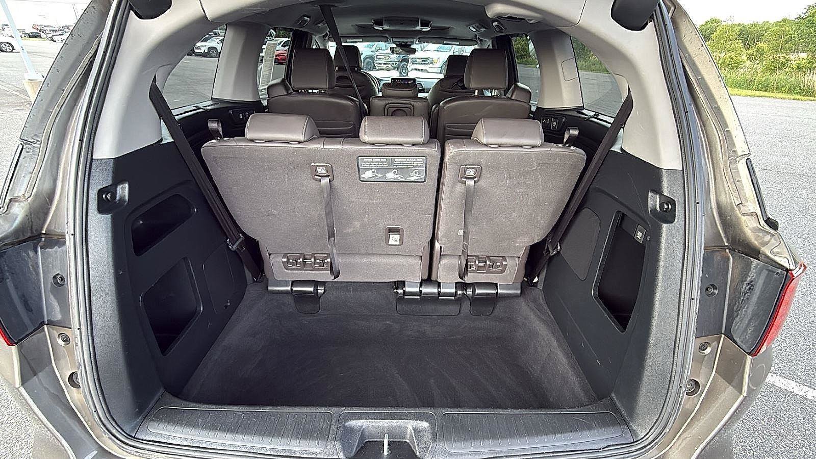Used 2023 Honda Odyssey Touring image 19