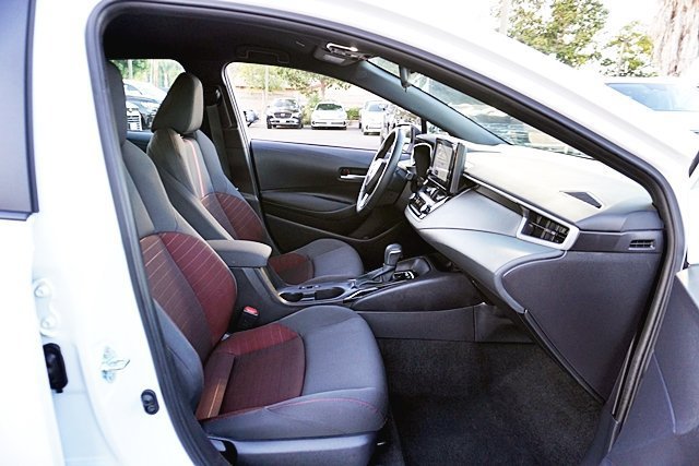 Used 2026 Toyota Corolla SE FWD image 18
