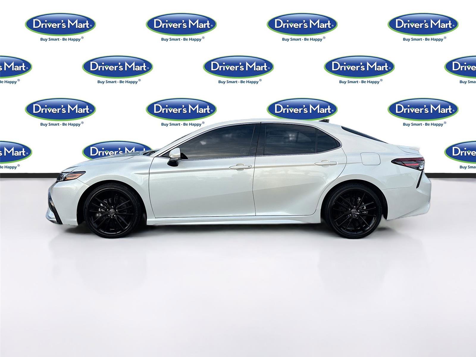 Used 2023 Toyota Camry XSE image 5