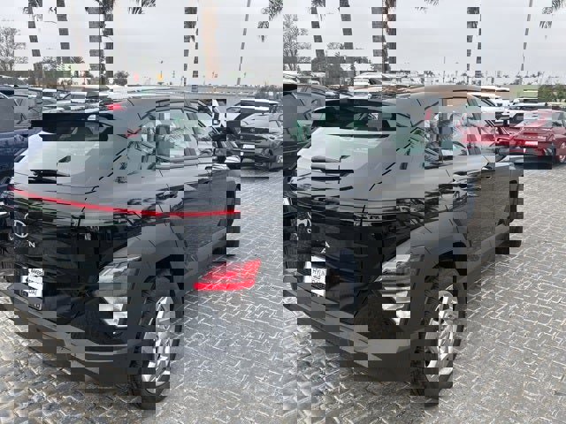 New 2026 Hyundai Kona SE image 4