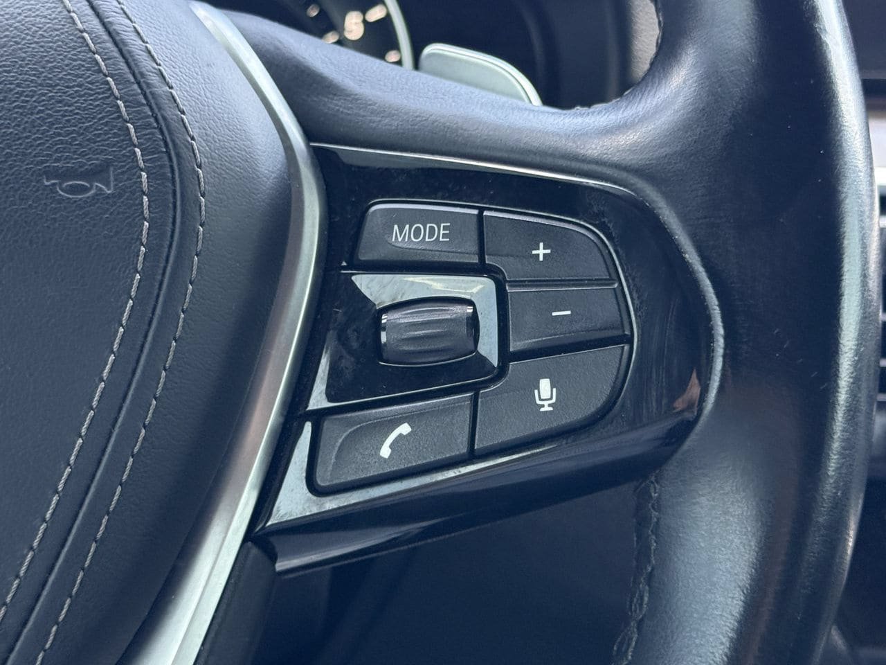 Used 2019 BMW 540i w/ Convenience Package RWD image 14