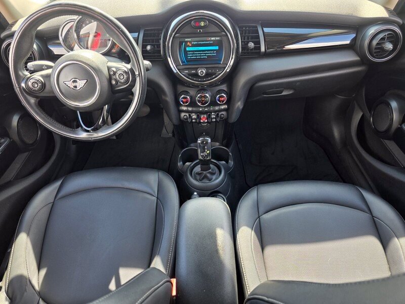 Used 2020 MINI Cooper 4-Door Hardtop FWD image 14