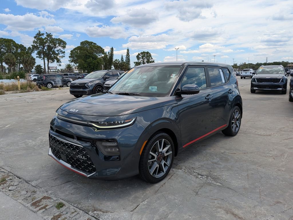 Certified 2022 Kia Soul Turbo FWD image 4