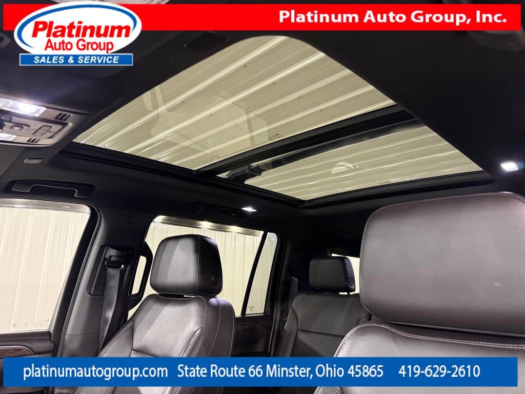 Used 2021 Chevrolet Suburban Z71 w/ Z71 Signature Package AWD/4WD image 14